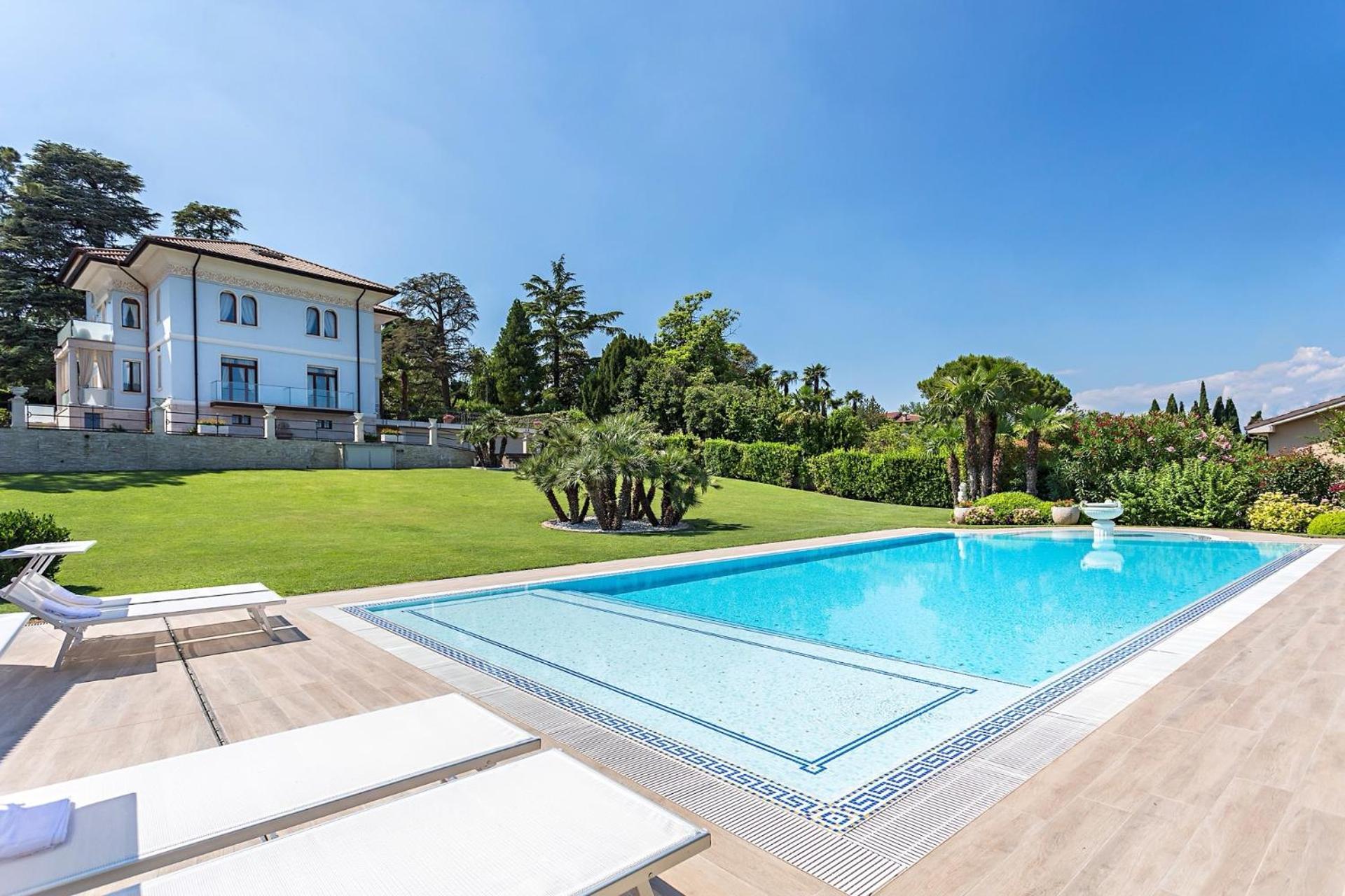 Villa Angela - Italian Homing เดเซนซาโนเดลการ์ดา ภายนอก รูปภาพ